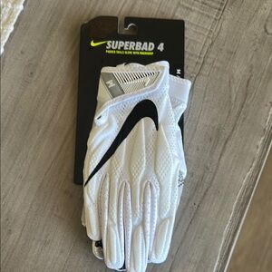 Nike Superbad 4 White Football Gloves